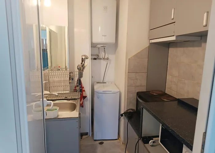 Pensión Prima 2 Saints Constantine and Helena